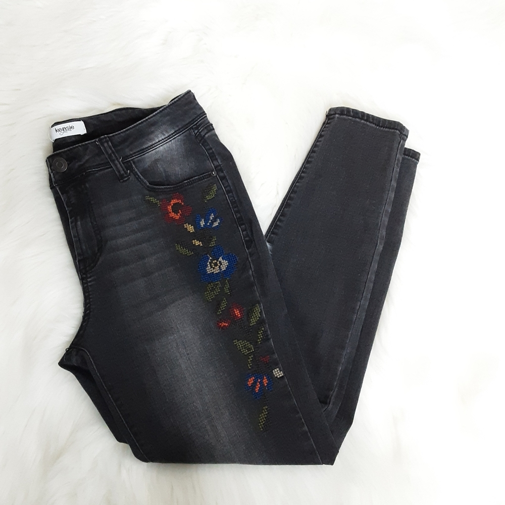 Kensie High Rise Skinny Jeans Gray Flower Dark Floral Embroidery Boho 28 - Picture 2 of 5
